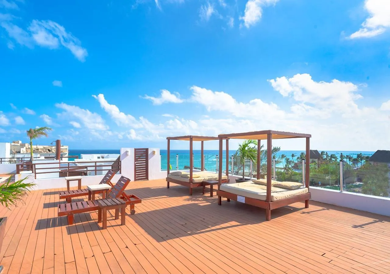 Holiday home Beachfront Penthouse With 3 Bedrooms & Ocean View - Las Nubes Playa del Carmen