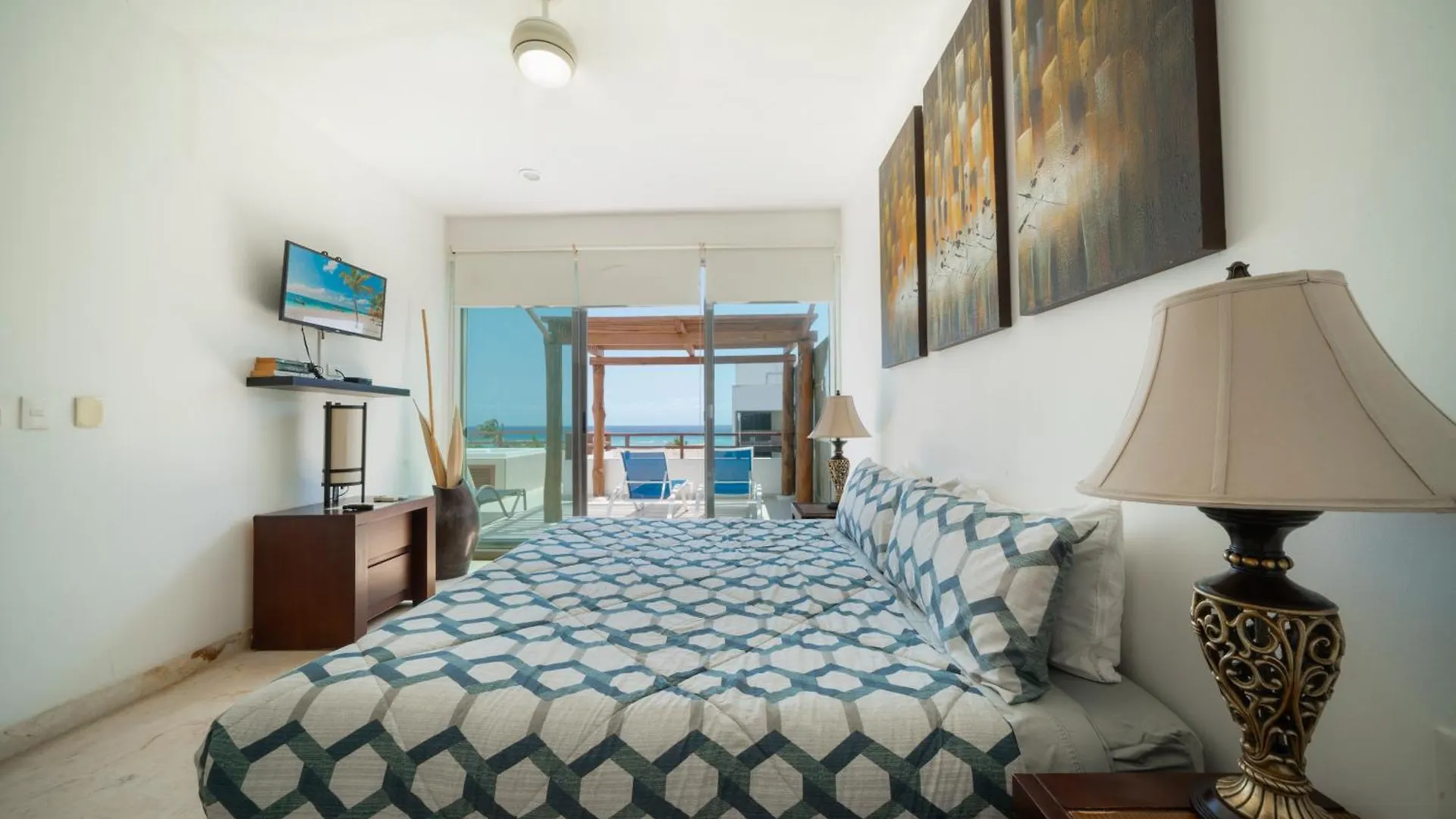 Holiday home Beachfront Penthouse With 3 Bedrooms & Ocean View - Las Nubes Playa del Carmen Mexico