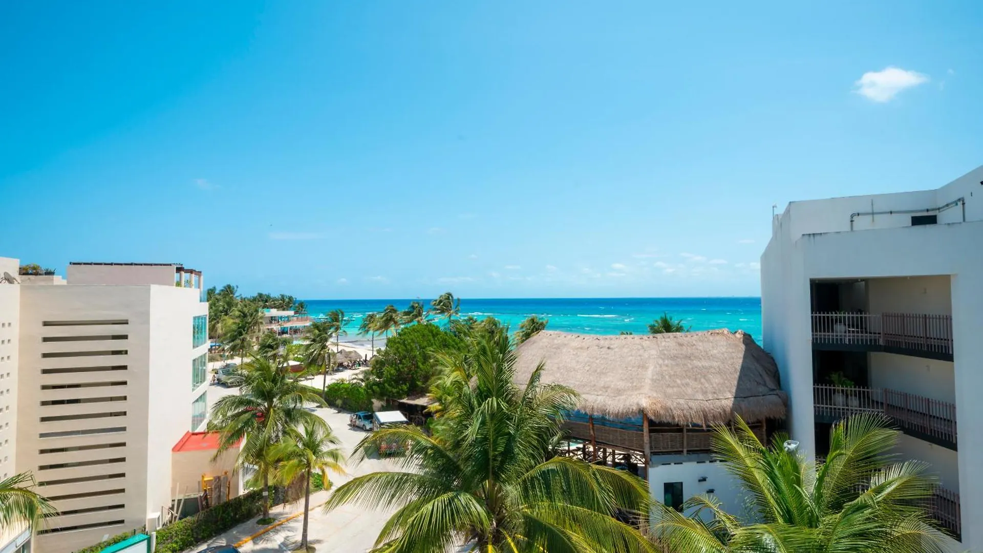 Beachfront Penthouse With 3 Bedrooms & Ocean View - Las Nubes Playa del Carmen 0*,