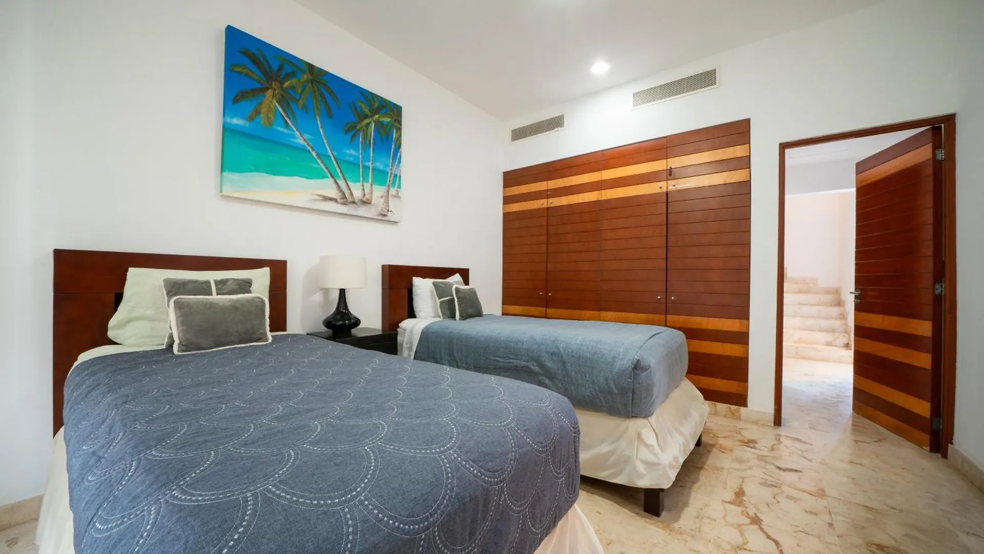 Beachfront Penthouse With 3 Bedrooms & Ocean View - Las Nubes Playa del Carmen