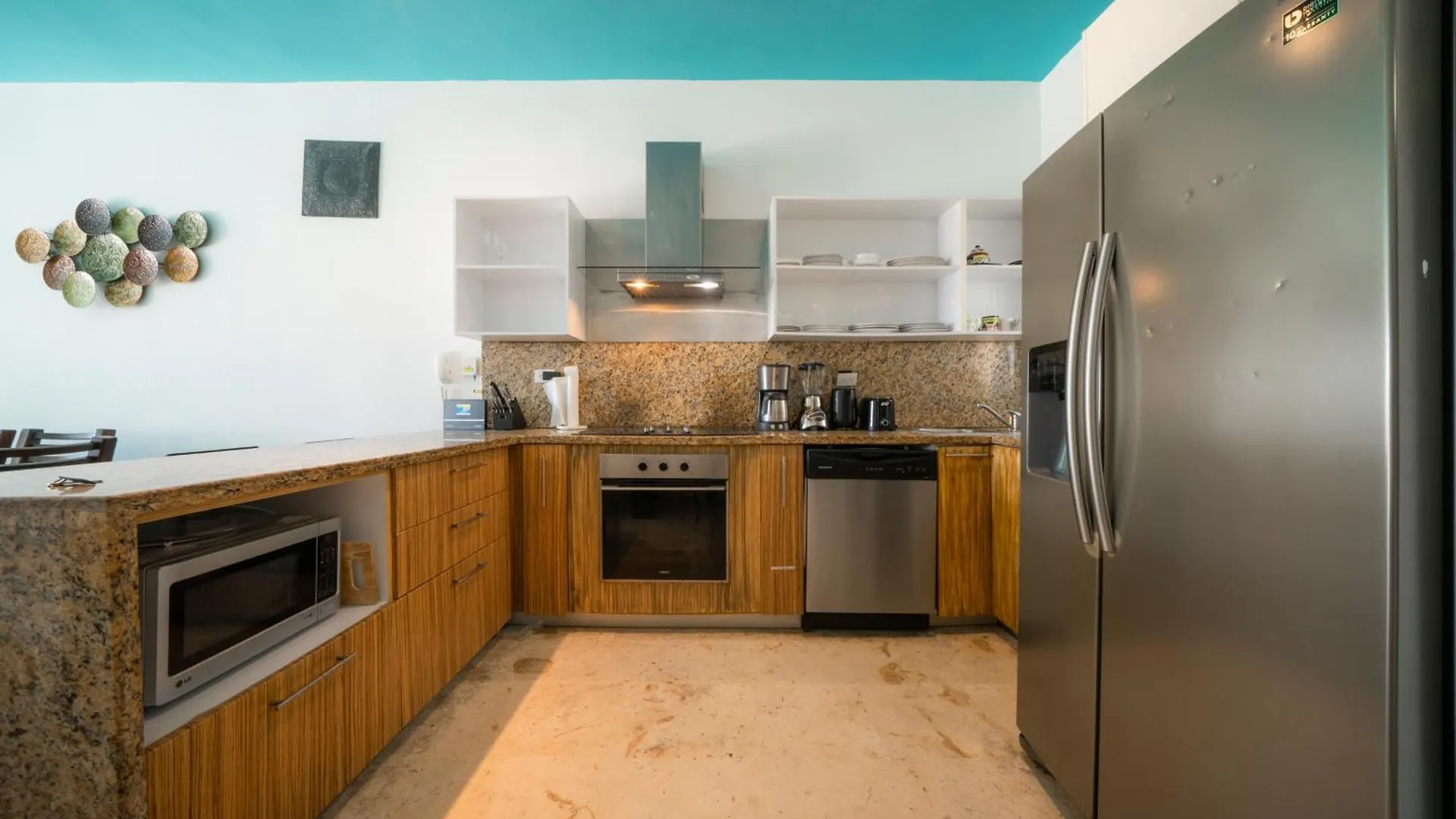 Beachfront Penthouse With 3 Bedrooms & Ocean View - Las Nubes Playa del Carmen 0*,  Mexico