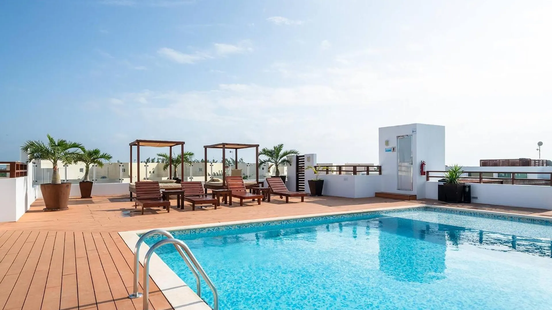 Beachfront Penthouse With 3 Bedrooms & Ocean View - Las Nubes Playa del Carmen 0*,  Mexico