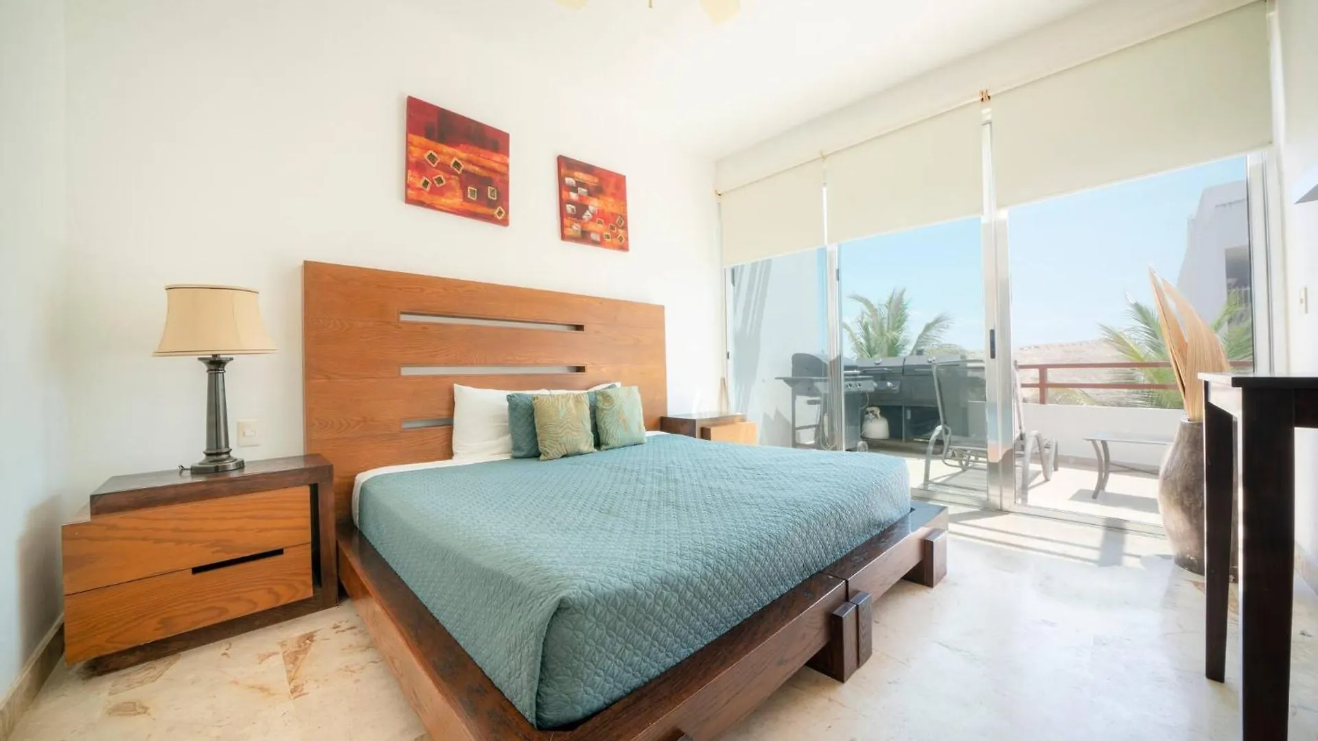 Beachfront Penthouse With 3 Bedrooms & Ocean View - Las Nubes Playa del Carmen Holiday home